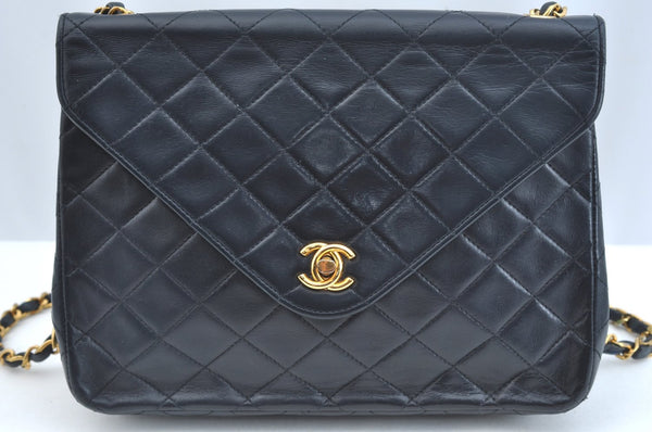 Authentic CHANEL Lamb Skin Turnlock Matelasse Shoulder Bag Black Junk 7215I