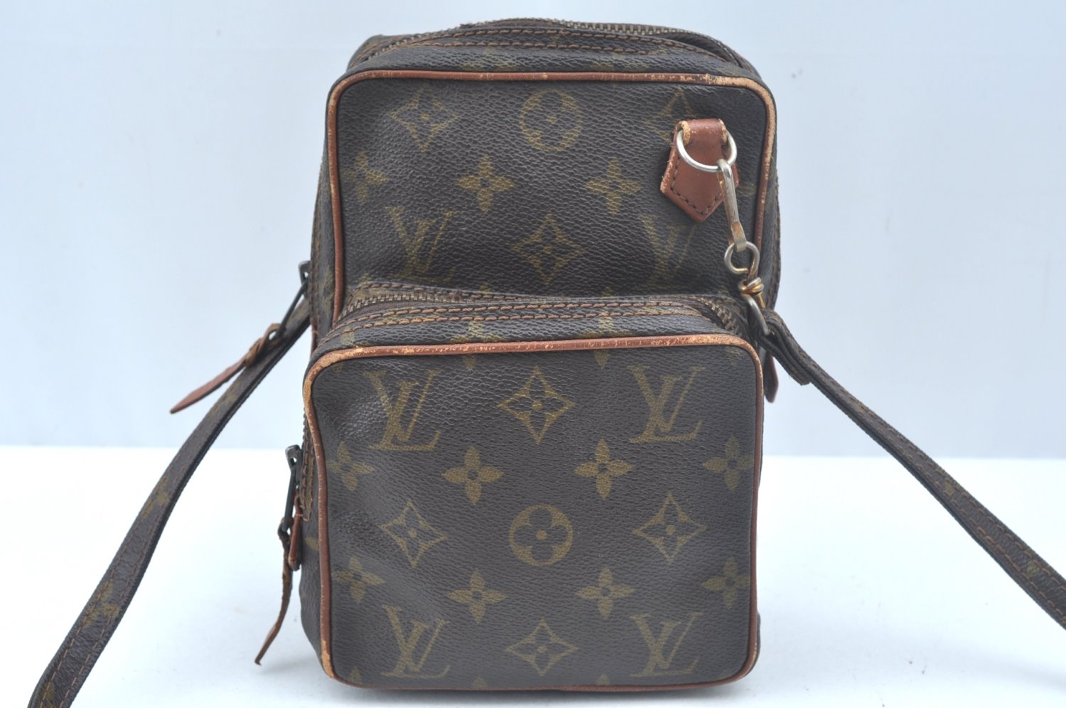 Authentic Louis Vuitton Monogram Amazone Shoulder Cross Body Bag Old Model 7223G