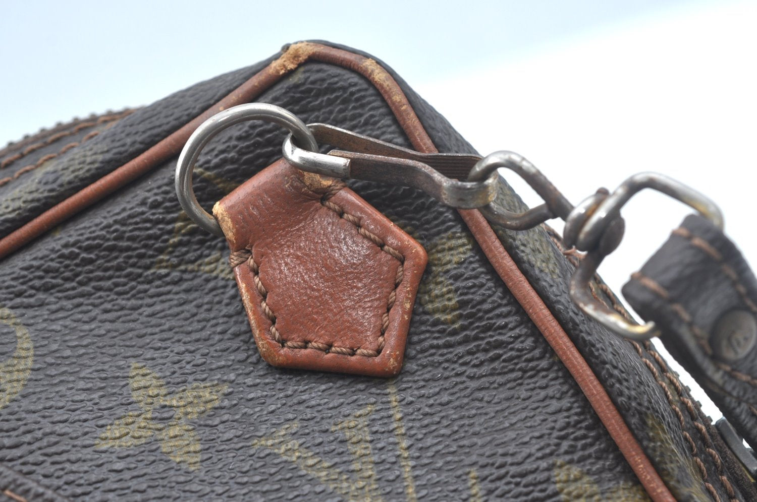 Authentic Louis Vuitton Monogram Amazone Shoulder Cross Body Bag Old Model 7223G