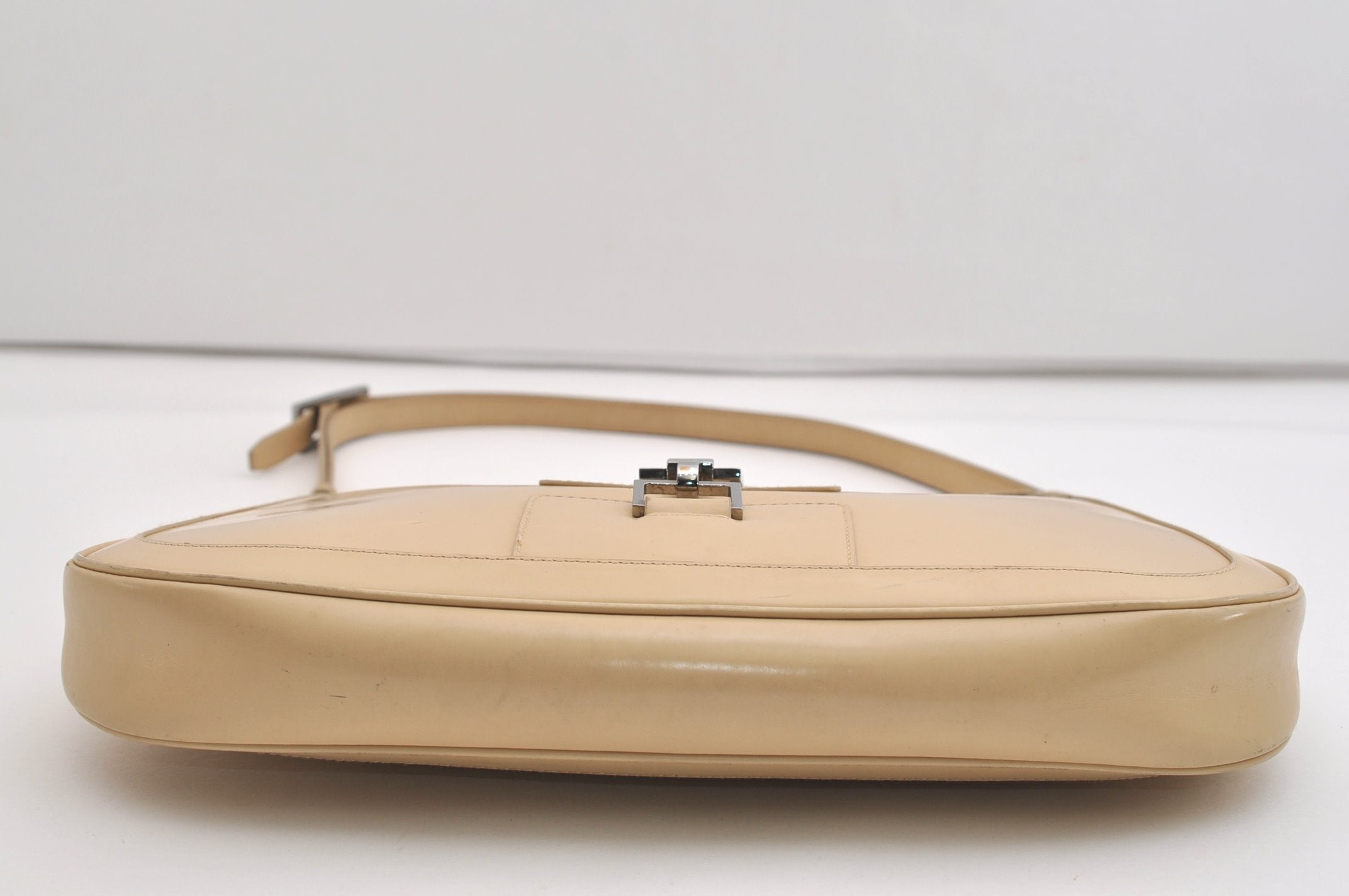 Authentic GUCCI Vintage Shoulder Hand Bag Purse Enamel Beige 7227J