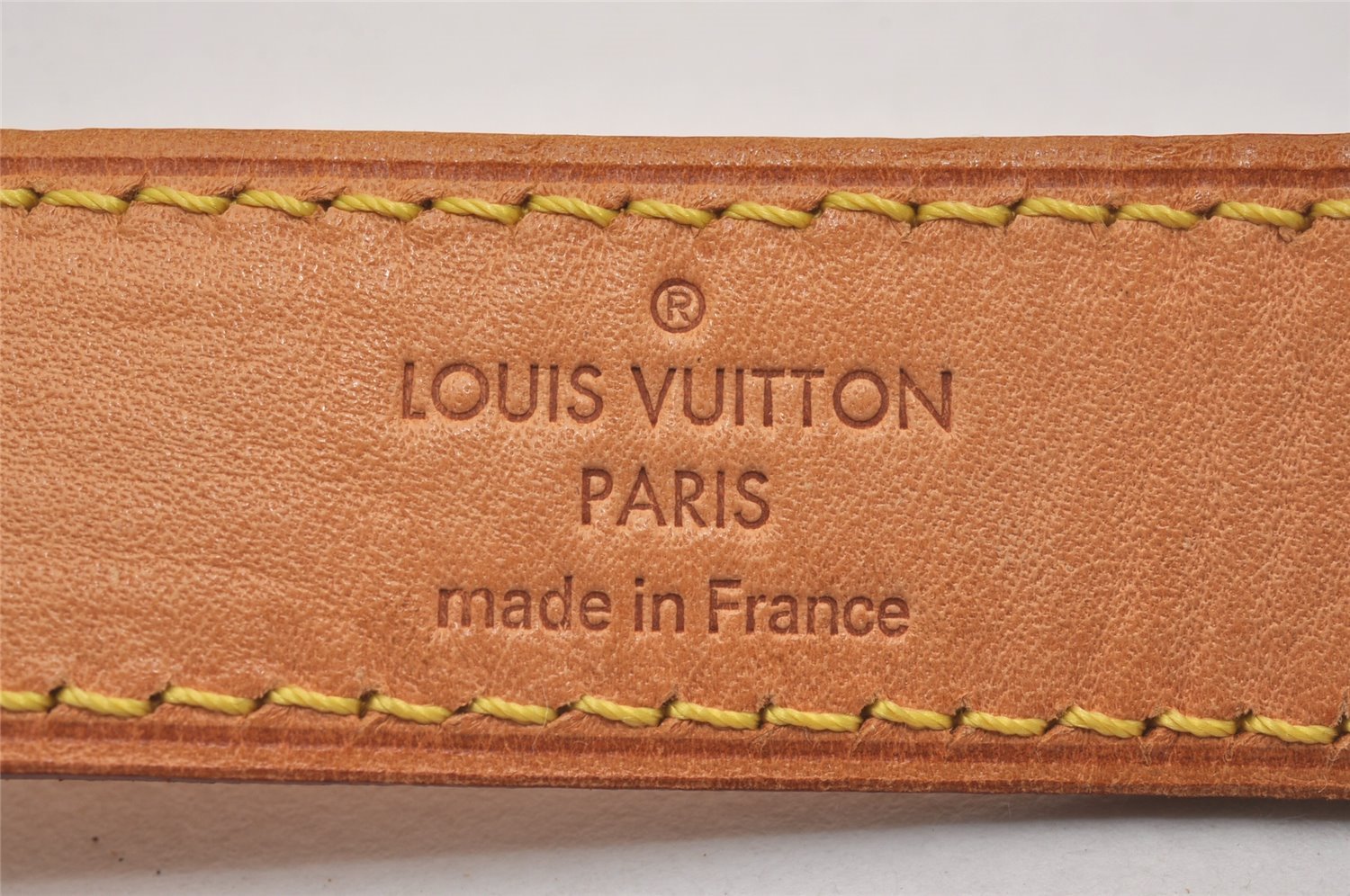 Authentic Louis Vuitton Leather Shoulder Strap Beige 49.6