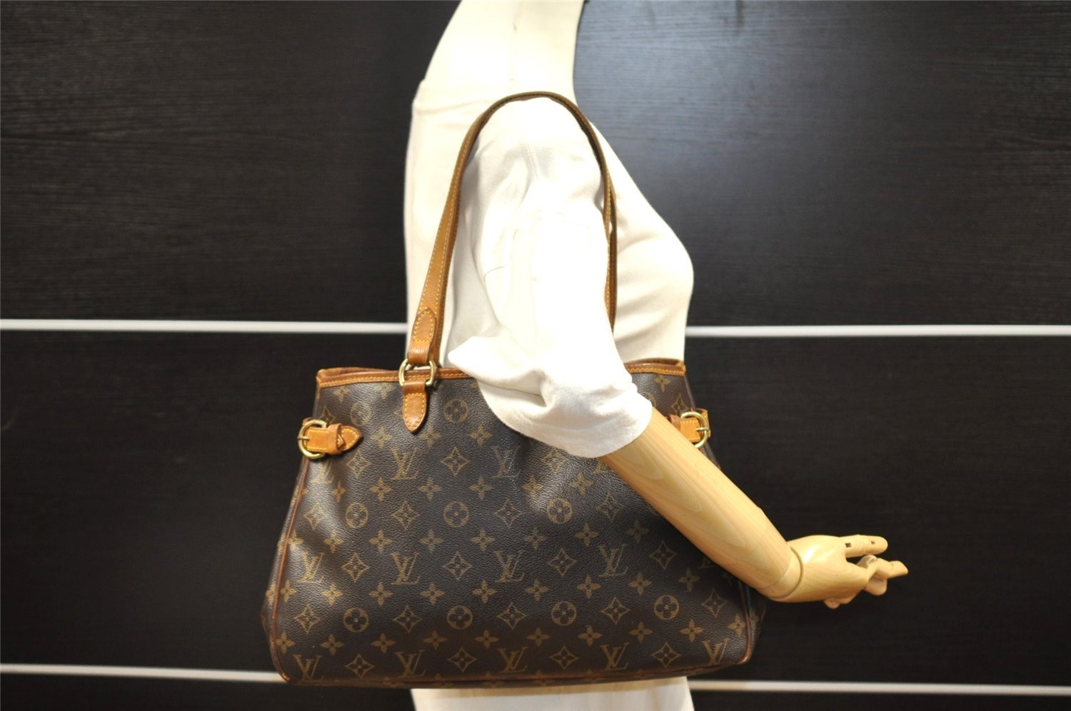 Authentic Louis Vuitton Monogram Batignolles Horizontal Tote Bag M51154 LV 7235I
