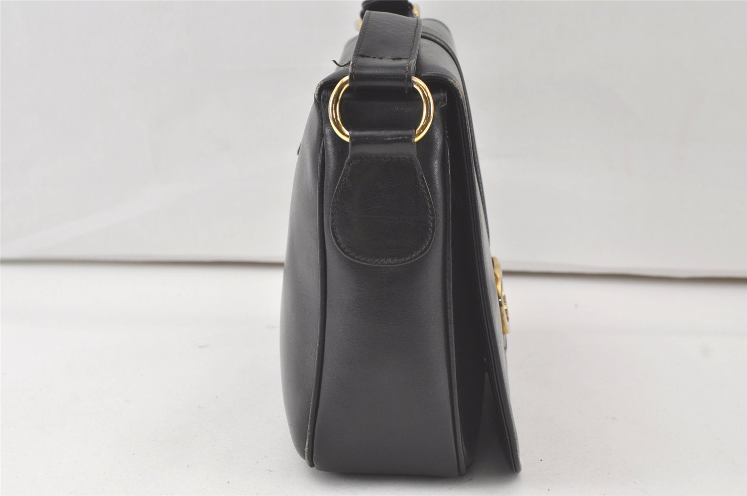 Authentic GUCCI Vintage Shoulder Bag Purse Leather Black 7237K