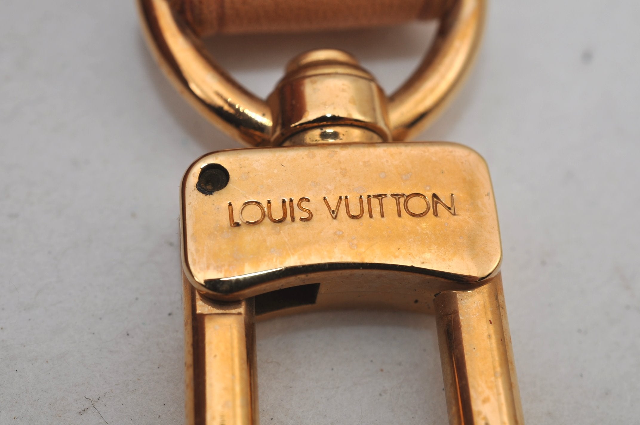 Authentic Louis Vuitton Leather Shoulder Strap Beige 38.8