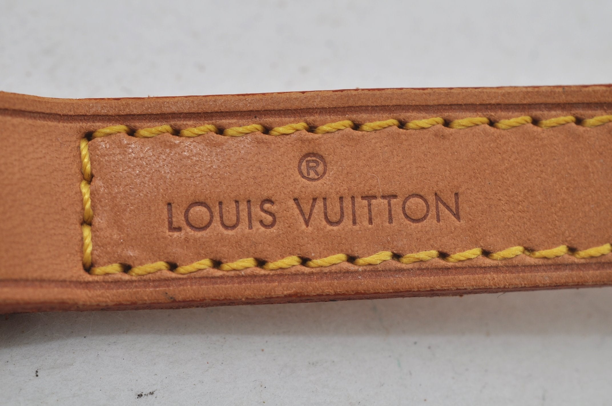 Authentic Louis Vuitton Leather Shoulder Strap Beige 38.8