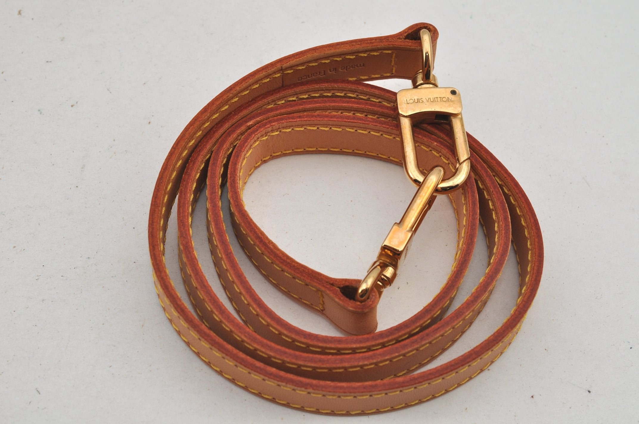 Authentic Louis Vuitton Leather Shoulder Strap Beige 38.8