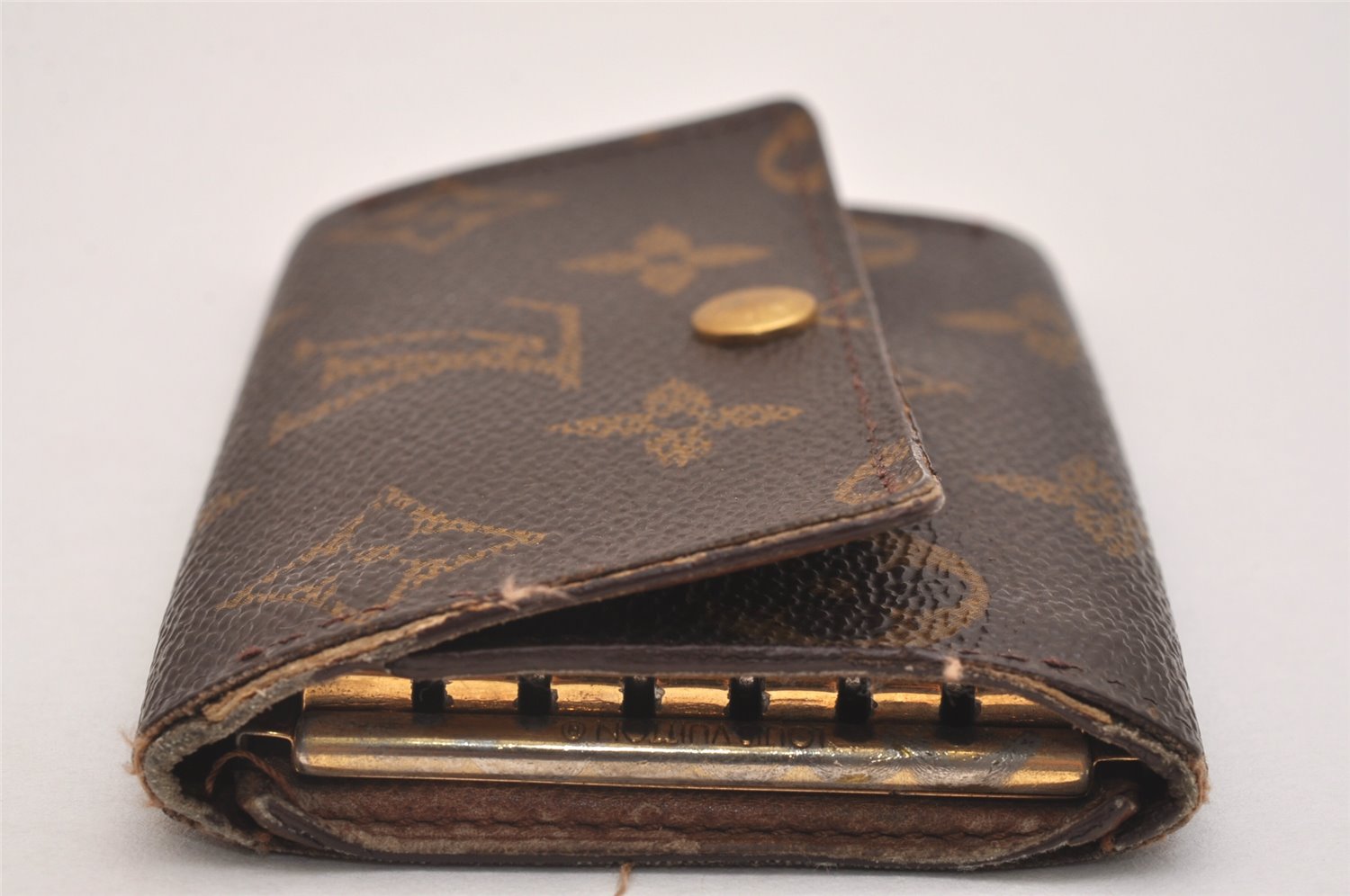 Authentic Louis Vuitton Monogram Multicles 6 Six Hooks Key Case M62630 LV 7245J