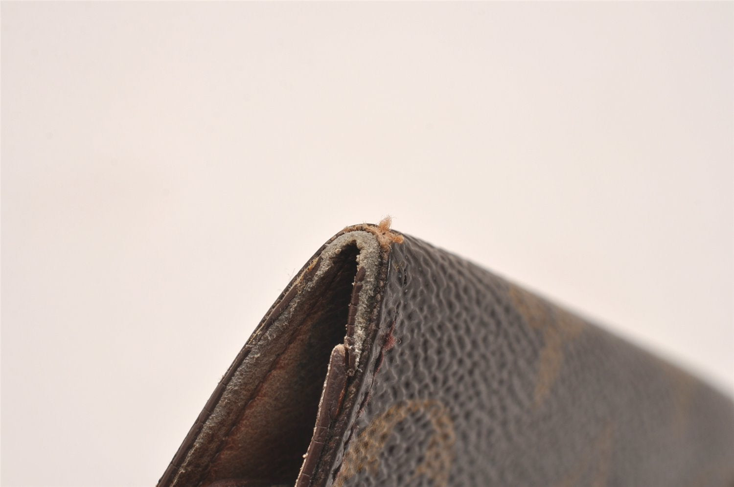 Authentic Louis Vuitton Monogram Multicles 6 Six Hooks Key Case M62630 LV 7245J