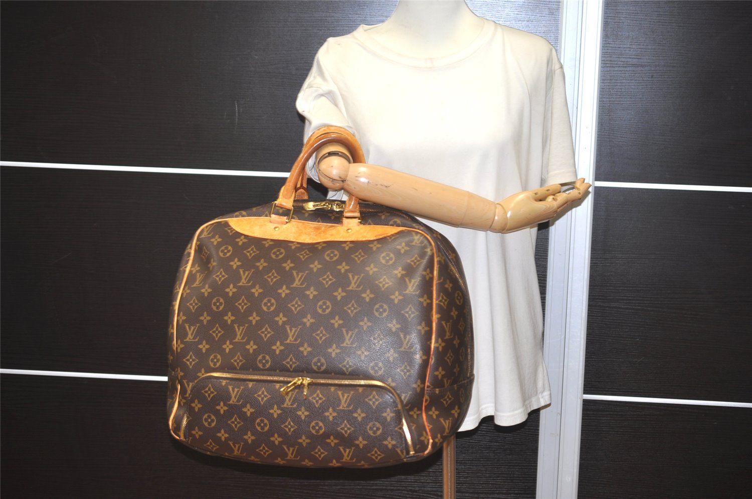 Authentic Louis Vuitton Monogram Evasion PM Boston Travel Bag M41443 LV 7248I