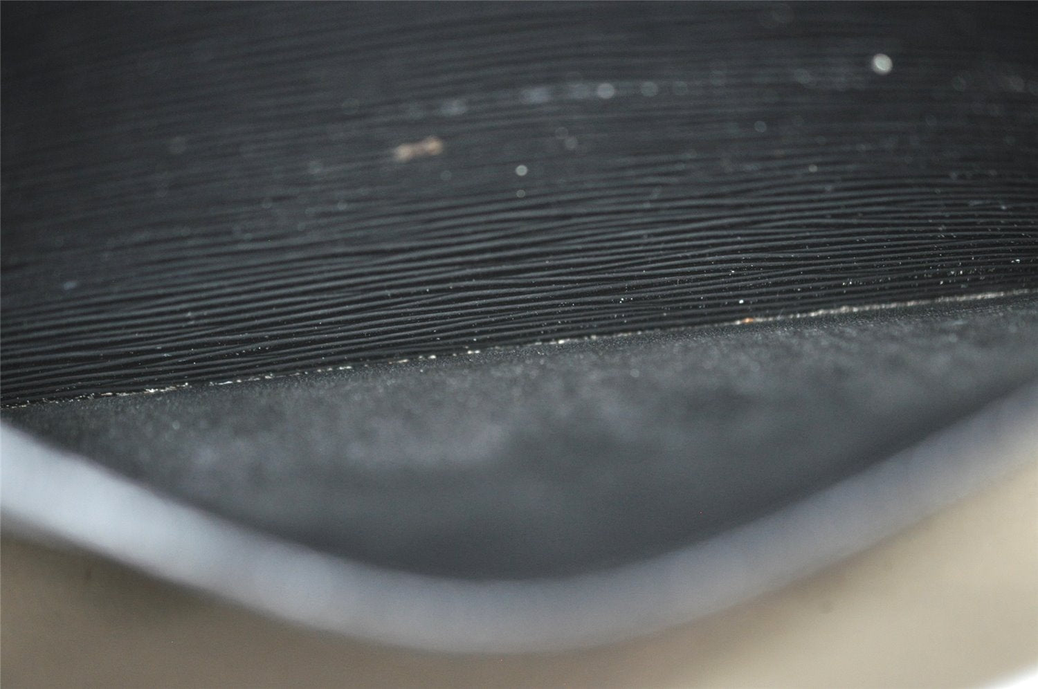 Authentic Louis Vuitton Epi Pochette Homme Clutch Hand Bag Black M52522 LV 7253I