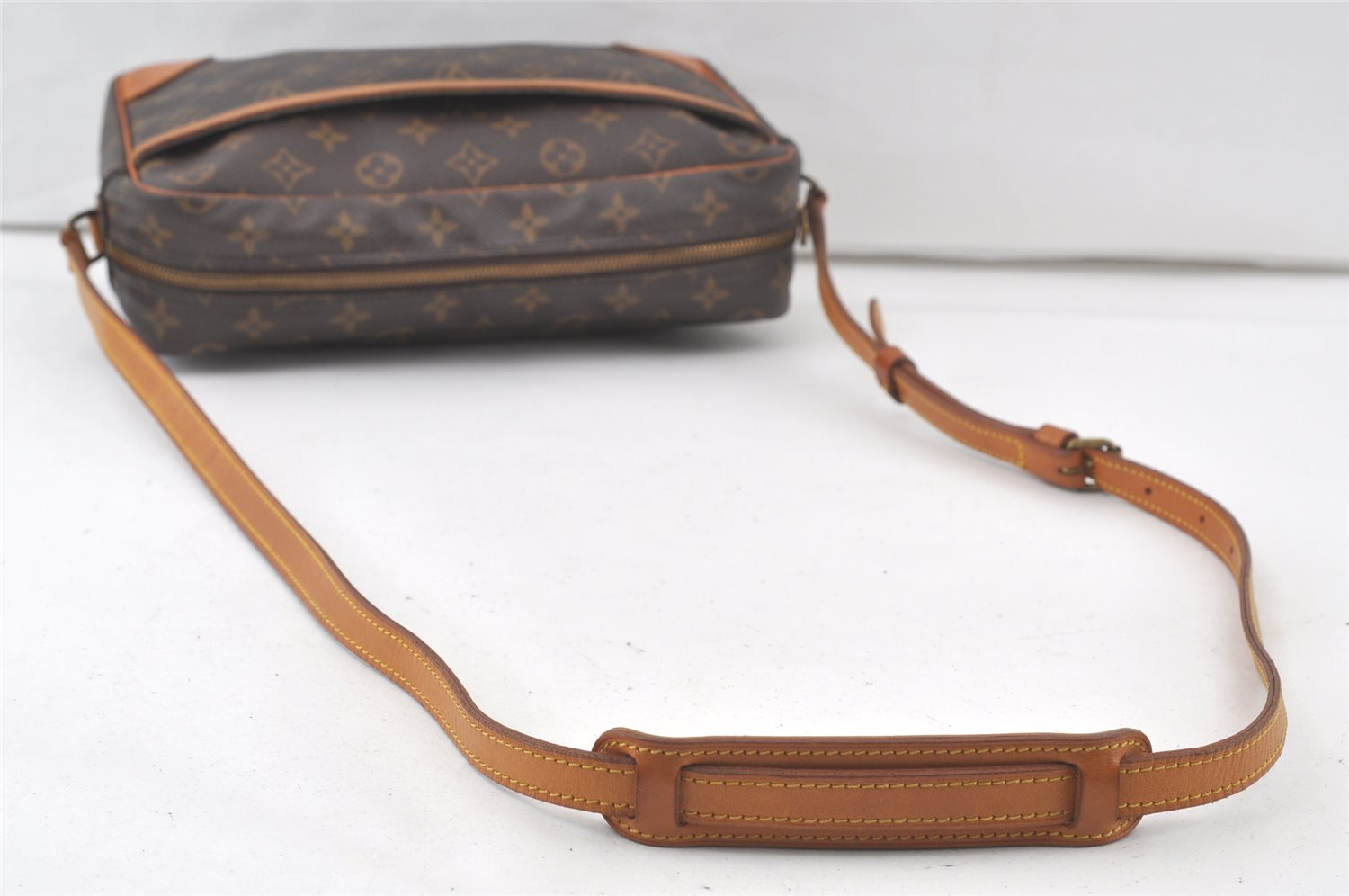 Authentic Louis Vuitton Monogram Trocadero 30 Shoulder Cross Bag M51272 LV 7254K