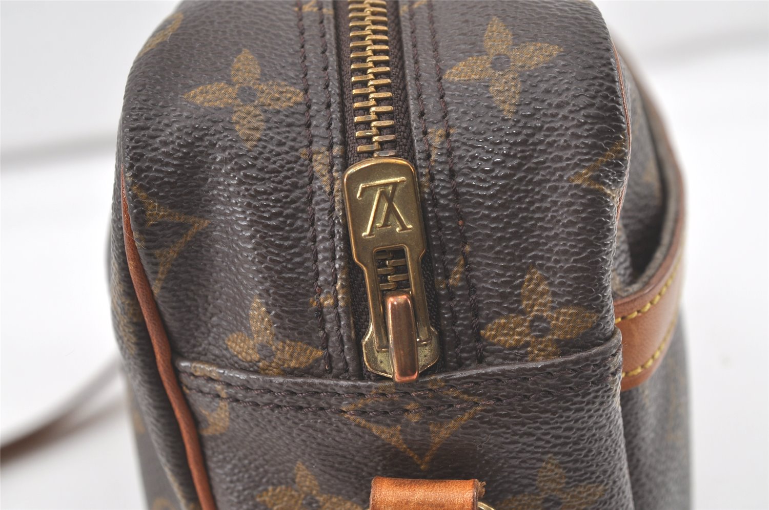 Authentic Louis Vuitton Monogram Trocadero 30 Shoulder Cross Bag M51272 LV 7254K