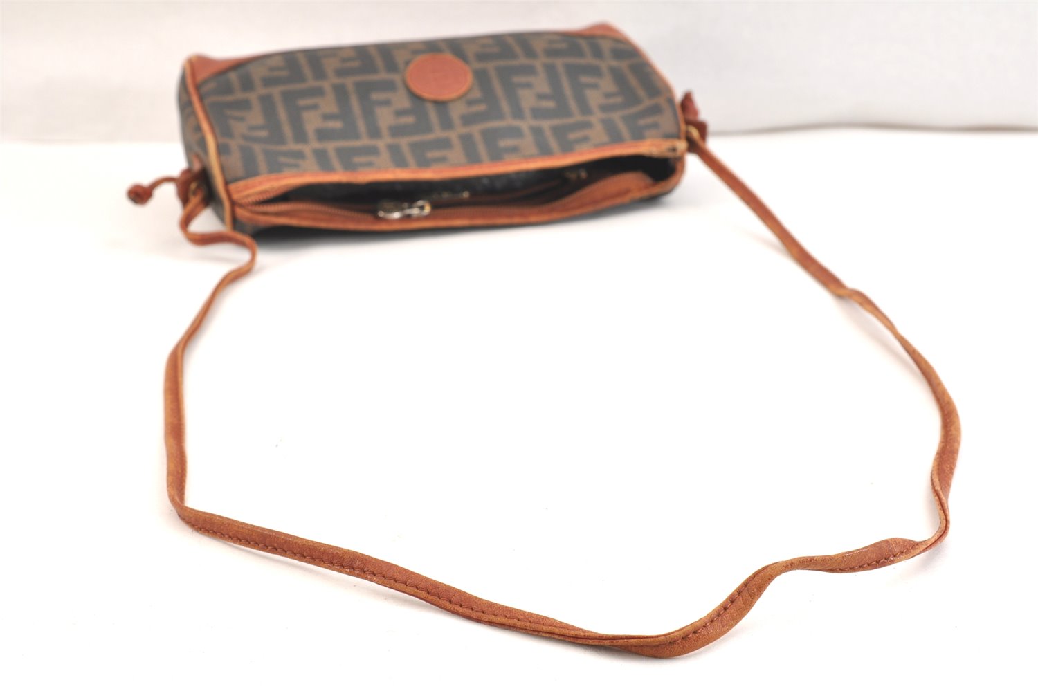 Authentic FENDI Zucca Shoulder Cross Body Bag Purse PVC Leather Brown Junk 7257K