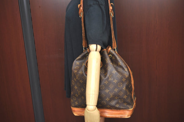 Authentic Louis Vuitton Monogram Noe Shoulder Drawstring Bag M42224 LV 7259I