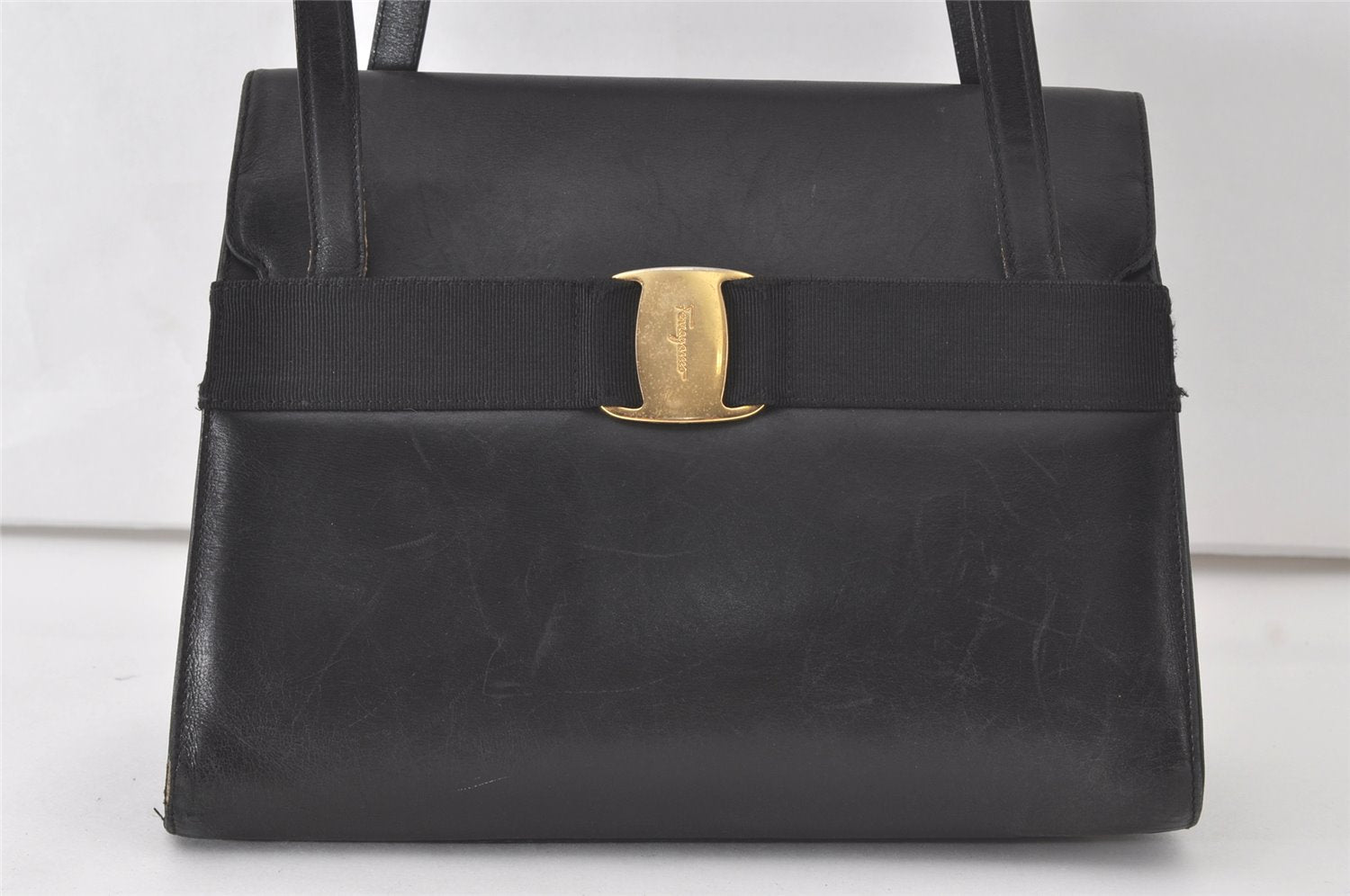 Authentic Salvatore Ferragamo Vara Shoulder Hand Bag Leather Black SF 7266K