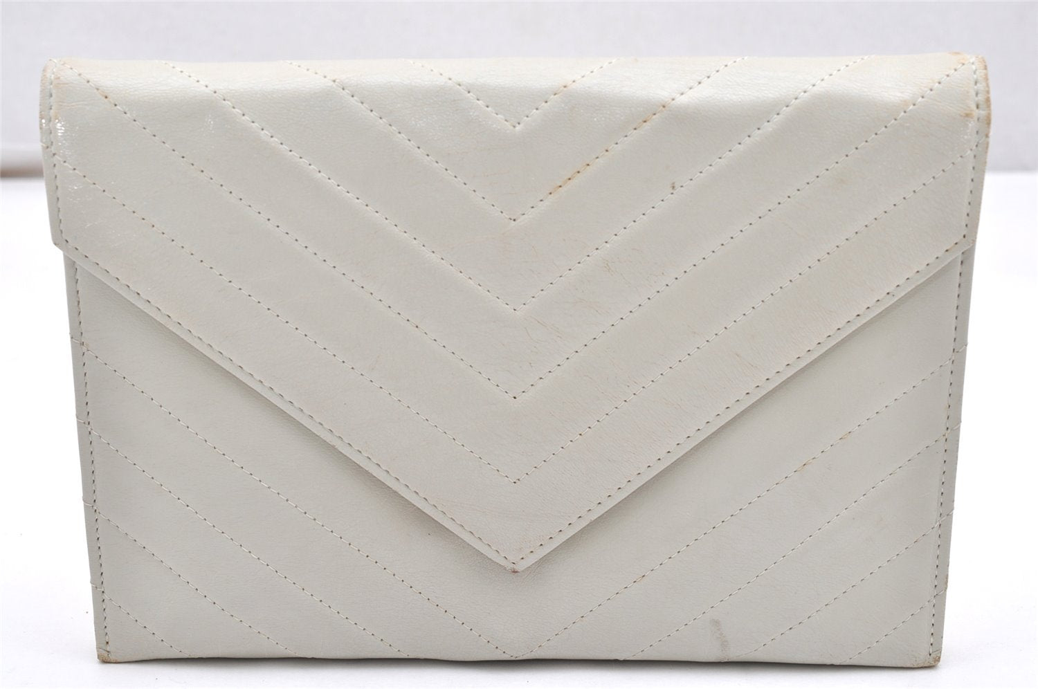 Authentic YVES SAINT LAURENT Vintage Clutch Hand Bag Purse Leather White 7269K