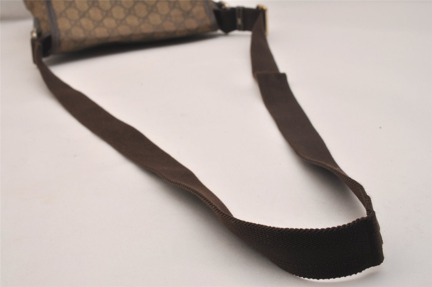 Authentic GUCCI Shoulder Cross Body Bag Purse GG PVC Leather 223666 Brown 7275J