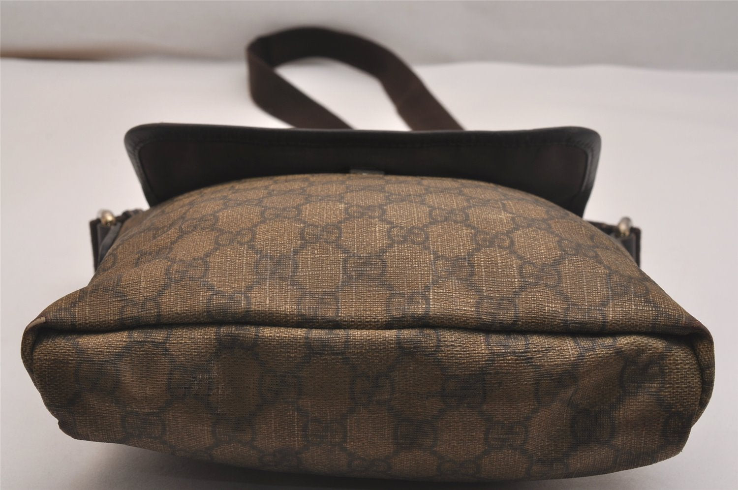 Authentic GUCCI Shoulder Cross Body Bag Purse GG PVC Leather 223666 Brown 7275J