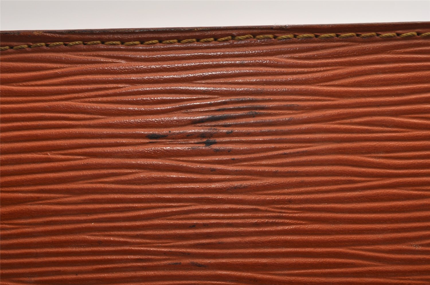 Authentic Louis Vuitton Epi Pochette Homme Clutch Hand Bag Brown M52528 LV 7276I