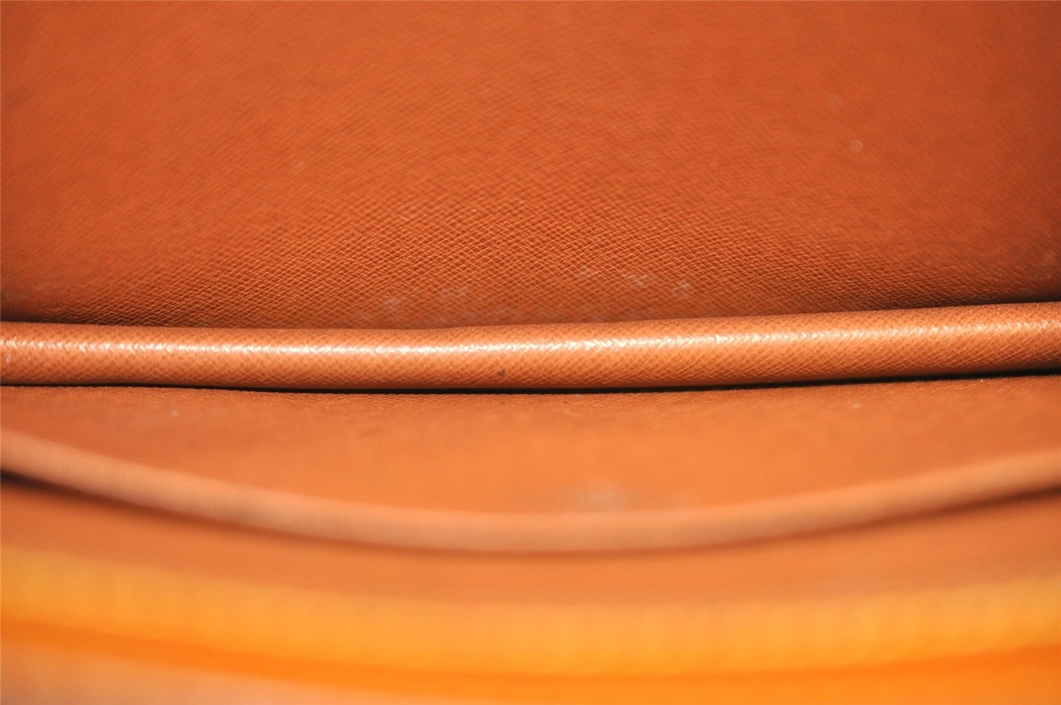 Authentic Louis Vuitton Epi Pochette Homme Clutch Hand Bag Brown M52528 LV 7276I