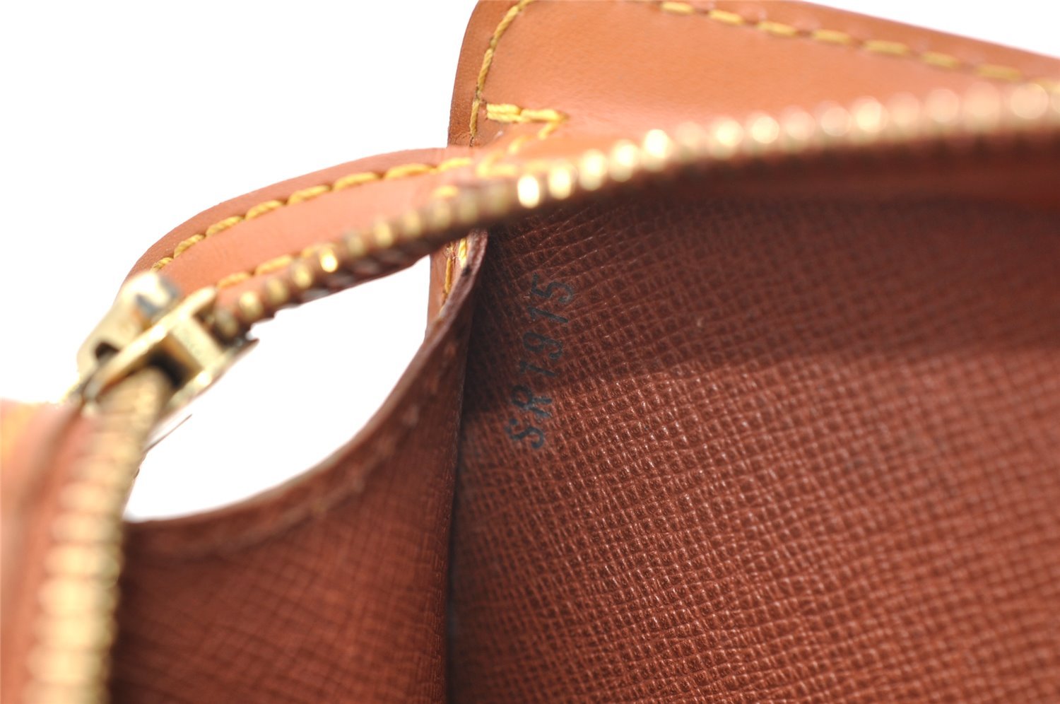 Authentic Louis Vuitton Epi Pochette Homme Clutch Hand Bag Brown M52528 LV 7276I