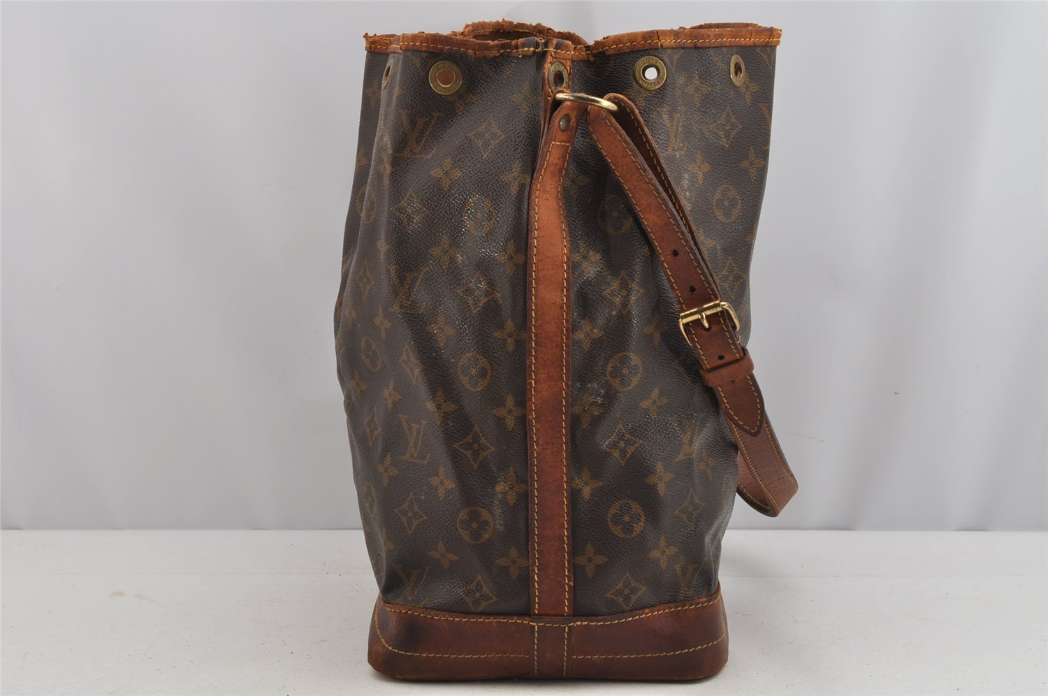 Authentic Louis Vuitton Monogram Noe Shoulder Drawstring Bag M42224 LV 7276J