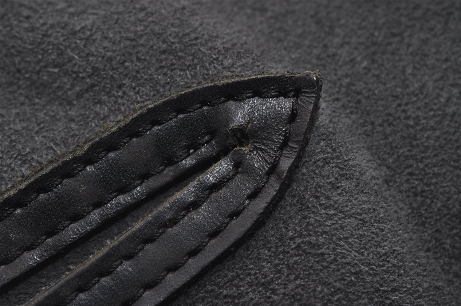 Authentic Louis Vuitton Epi Alma PM Hand Bag Black M40302 LV 7278I