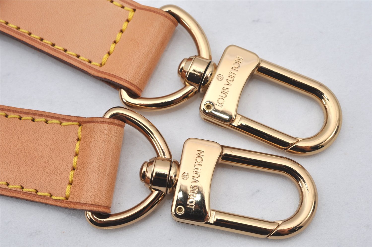 Authentic Louis Vuitton Leather Shoulder Strap Beige 35.4-42.5