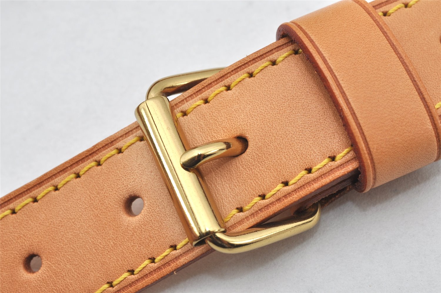 Authentic Louis Vuitton Leather Shoulder Strap Beige 35.4-42.5