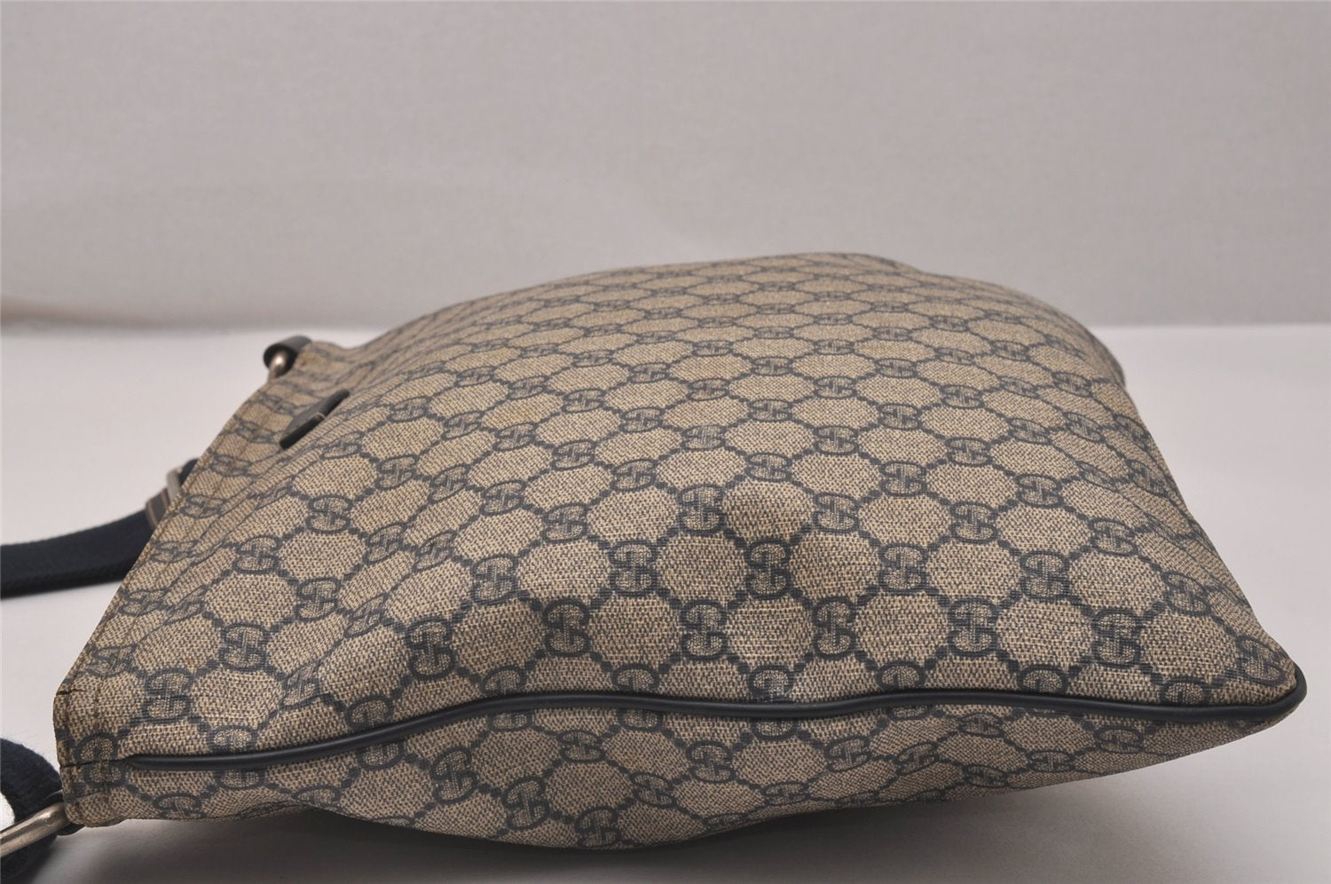 Authentic GUCCI Shoulder Cross Body Bag GG PVC Leather 201446 Navy Blue 7283J