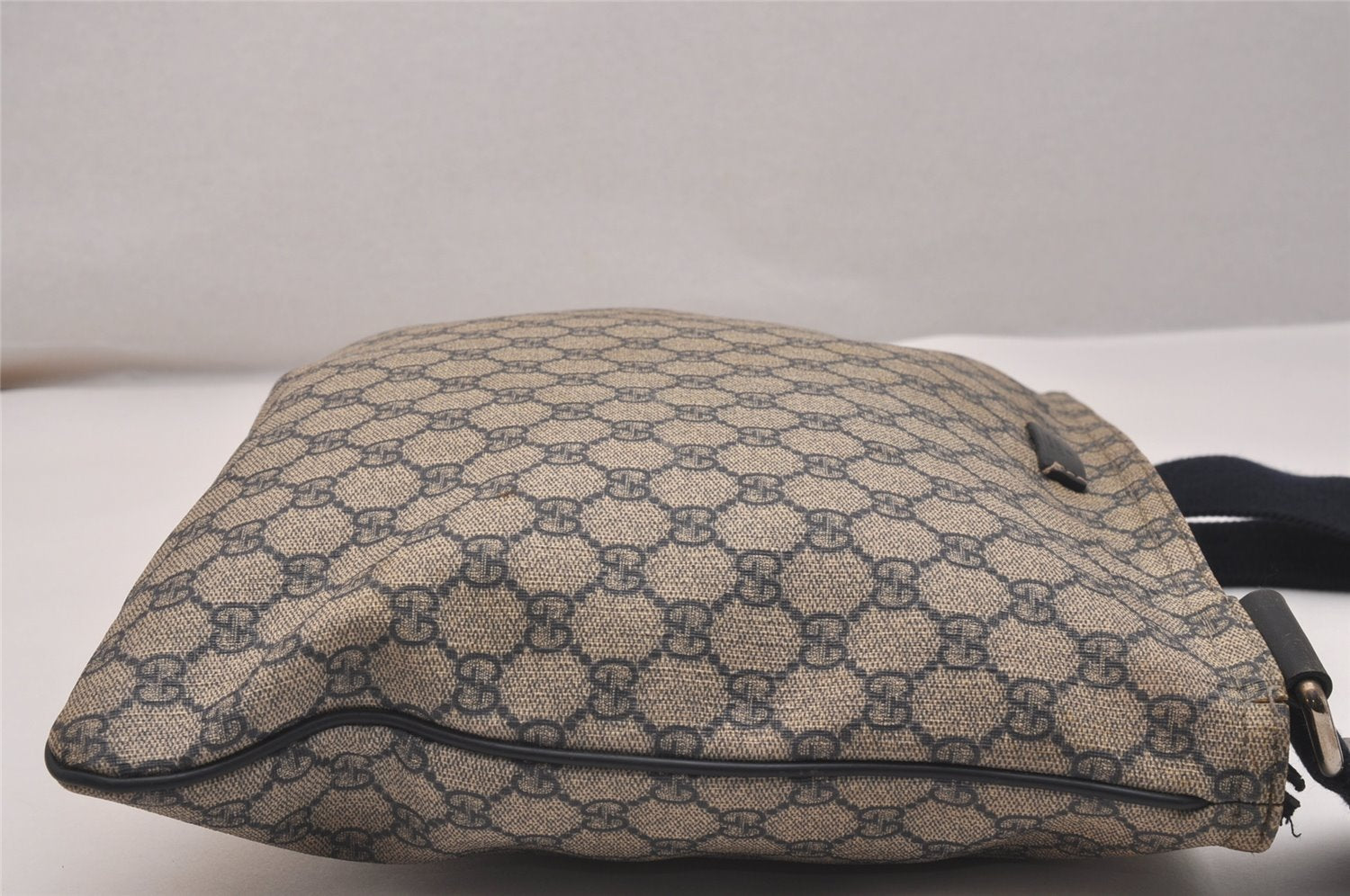 Authentic GUCCI Shoulder Cross Body Bag GG PVC Leather 201446 Navy Blue 7283J