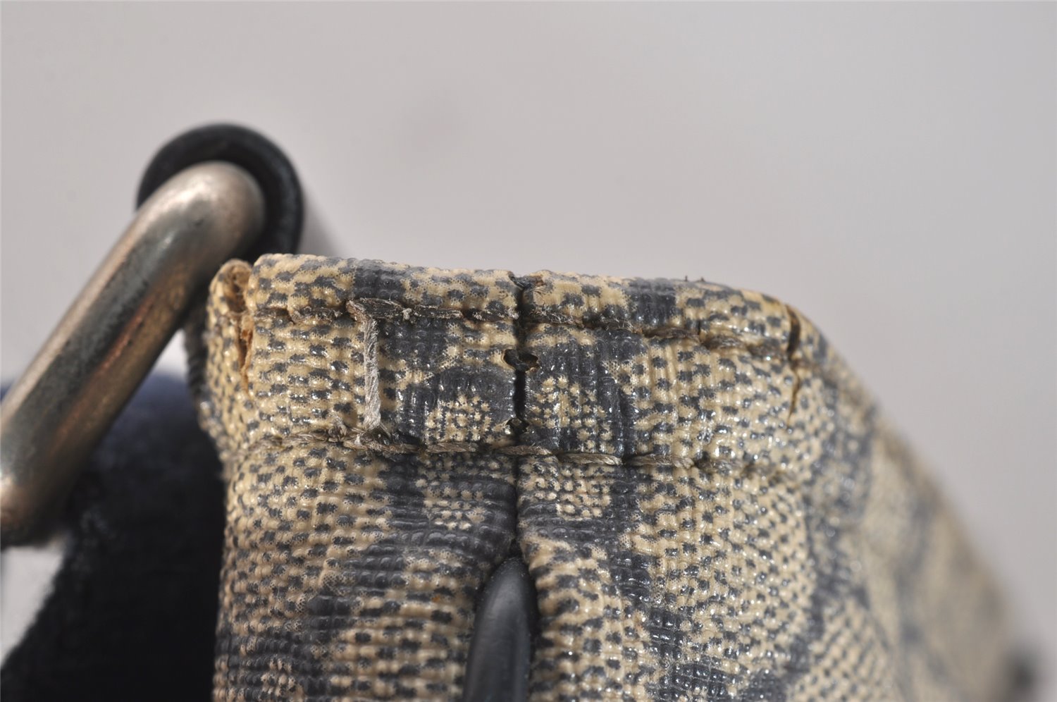 Authentic GUCCI Shoulder Cross Body Bag GG PVC Leather 201446 Navy Blue 7283J