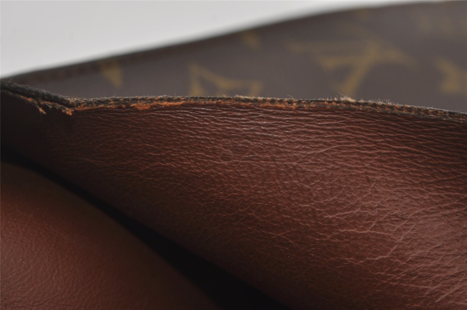 Authentic Louis Vuitton Monogram Poche Plate Documents Case M53522 LV 7286I