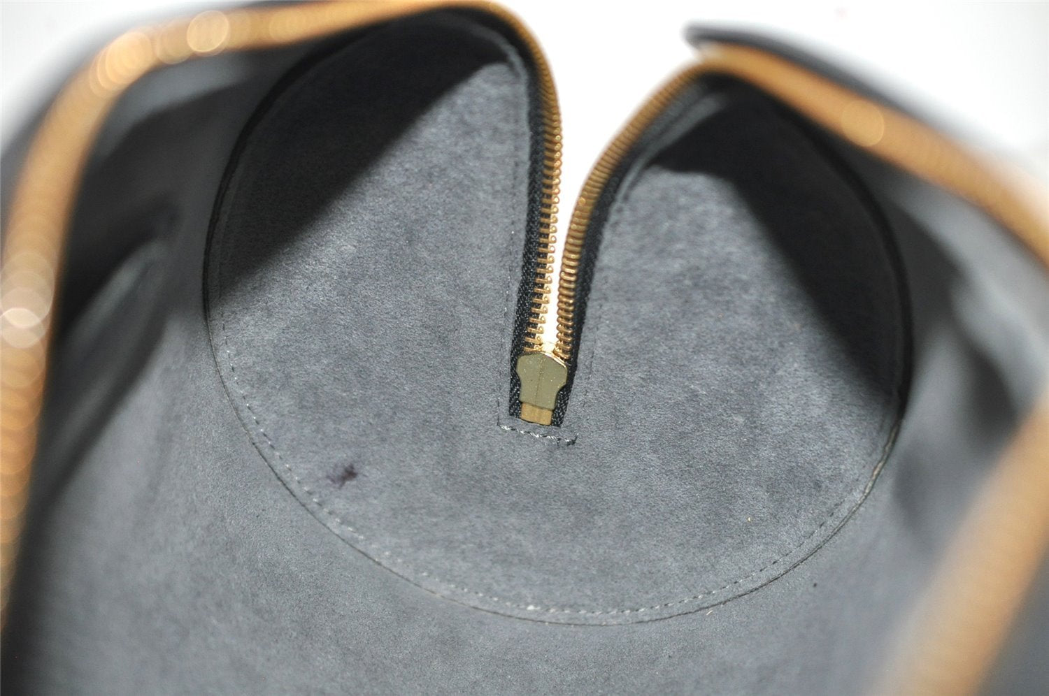 Authentic Louis Vuitton Epi Soufflot Black Hand Bag M52222 LV 7288J