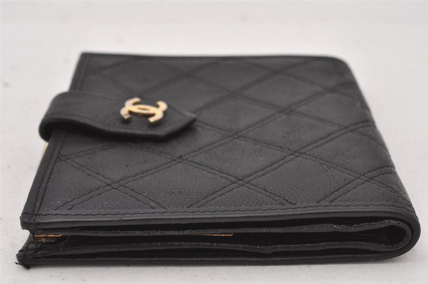 Authentic CHANEL Calf Skin Bicolore Vintage Bifold Wallet Purse Black CC 7290K