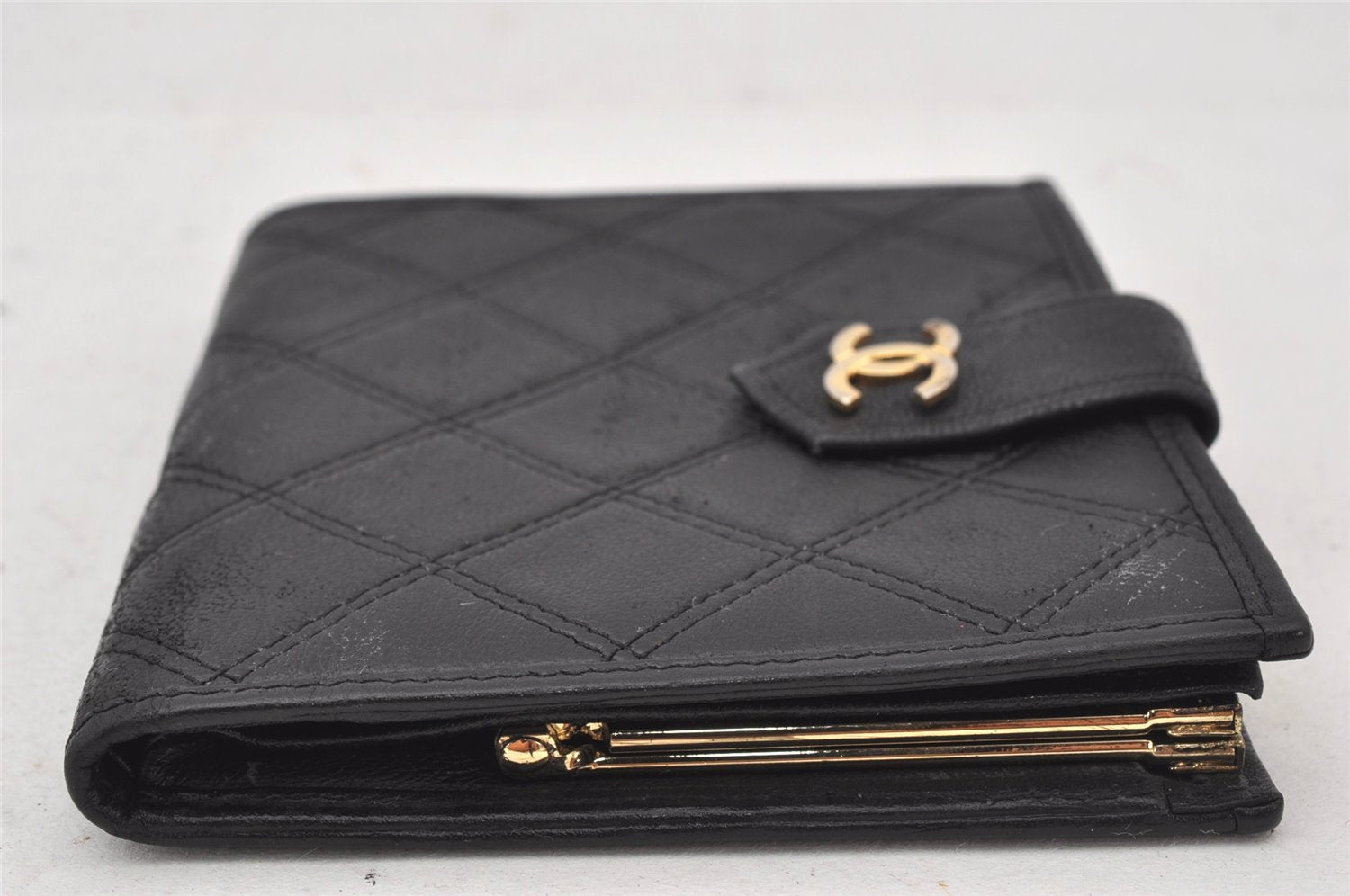 Authentic CHANEL Calf Skin Bicolore Vintage Bifold Wallet Purse Black CC 7290K