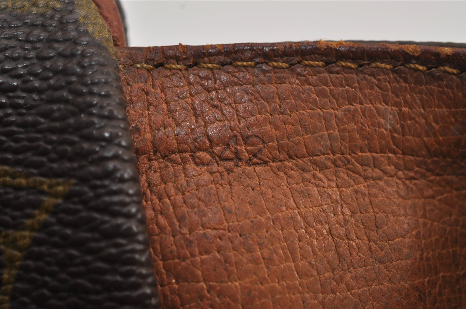 Authentic Louis Vuitton Monogram Marceau Shoulder Cross Body Bag Old Model 7291J