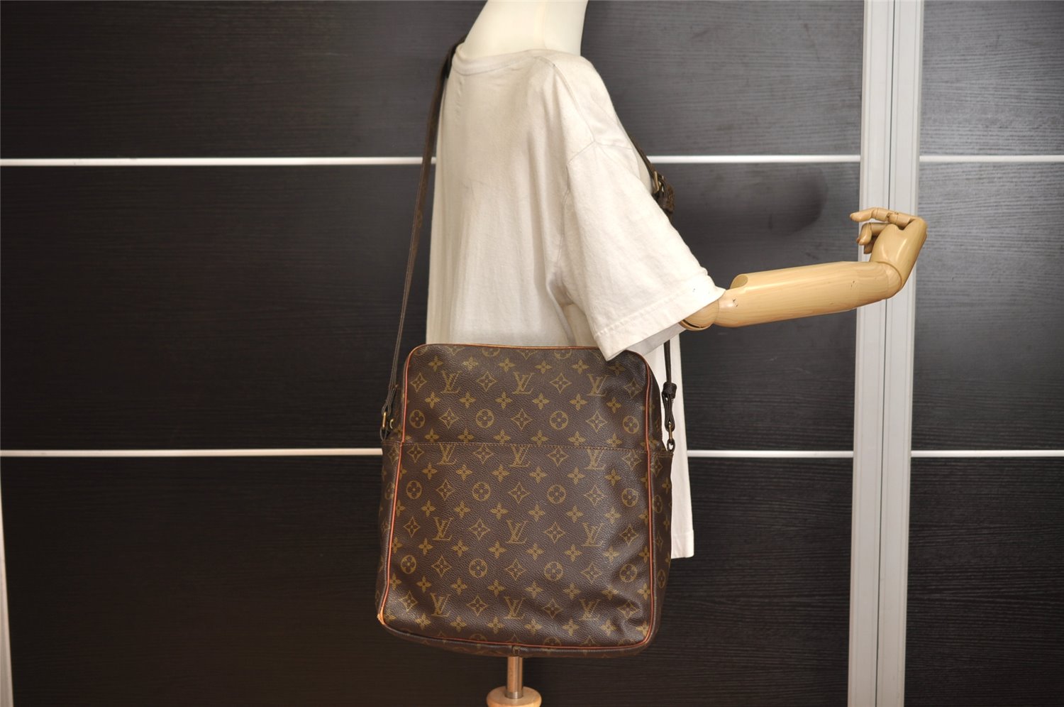 Authentic Louis Vuitton Monogram Marceau Shoulder Cross Body Bag Old Model 7291J