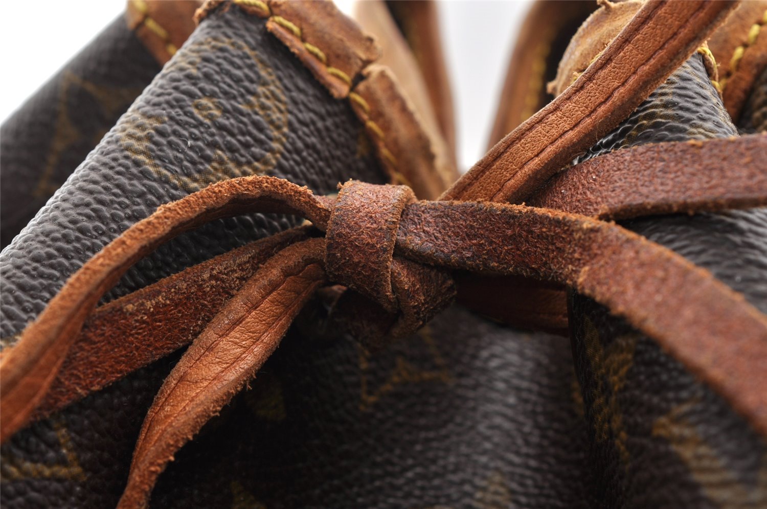 Authentic Louis Vuitton Monogram Noe Shoulder Drawstring Bag M42224 LV 7296I