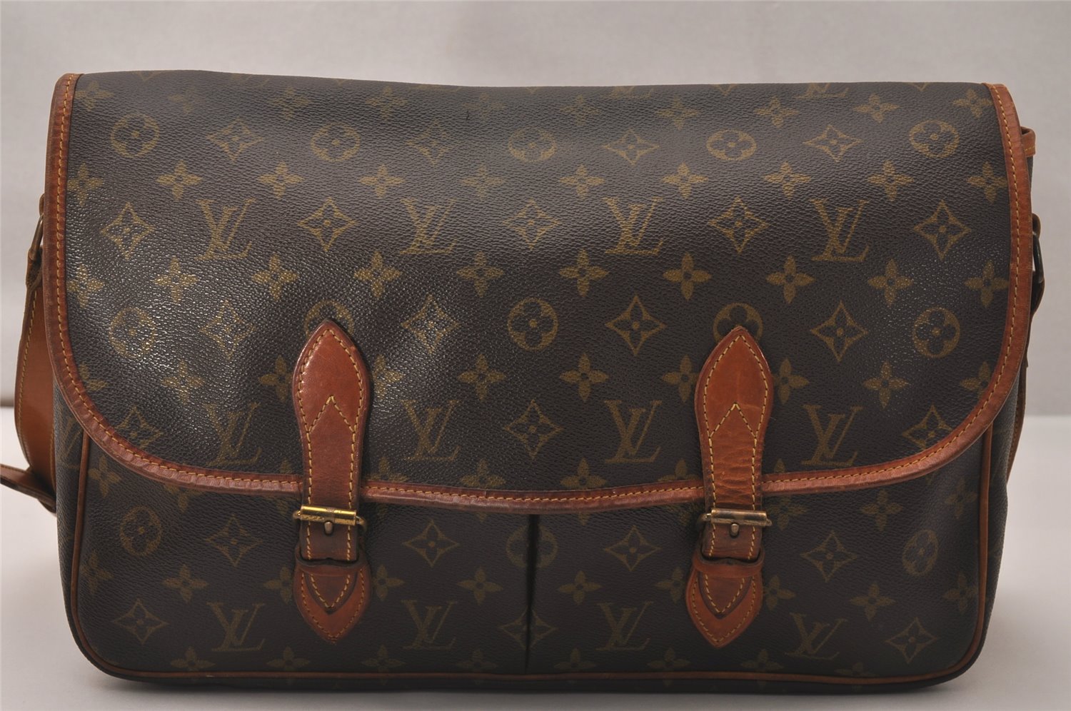 Authentic Louis Vuitton Monogram Gibeciere GM Shoulder Cross Bag M42246 LV 7296J