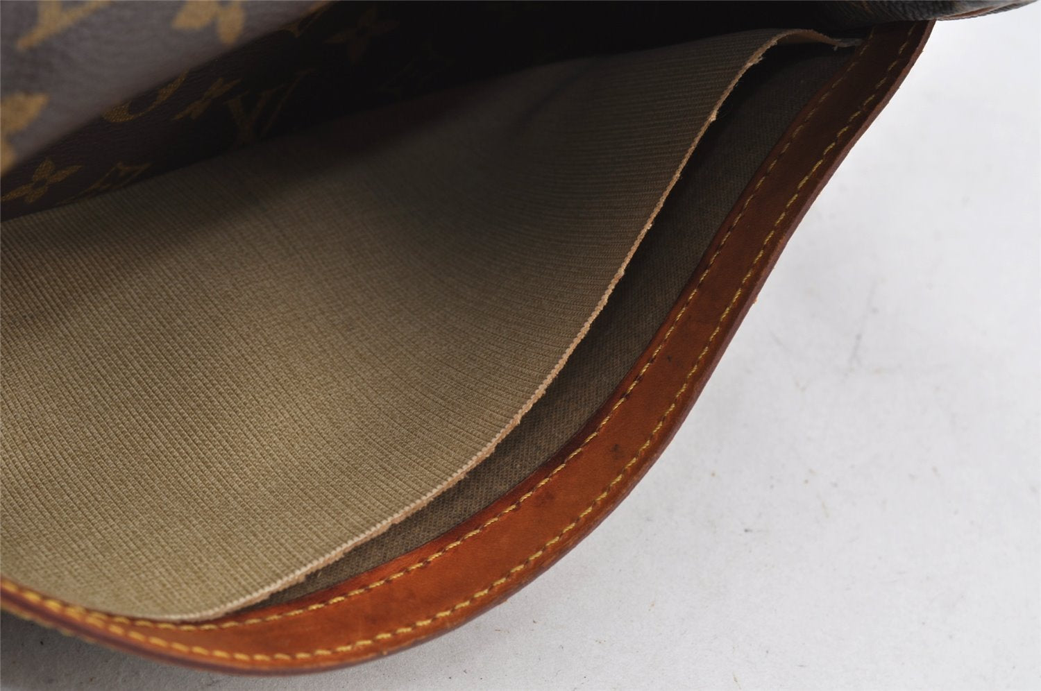 Authentic Louis Vuitton Monogram Reporter PM Shoulder Bag M45254 LV Junk 7315J