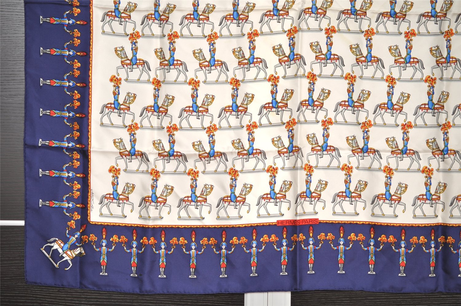 Authentic HERMES Carre 90 Scarf 