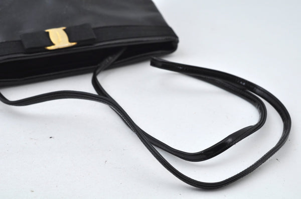 Authentic Salvatore Ferragamo Vara Ribbon Shoulder Cross Bag Enamel Black 7322I