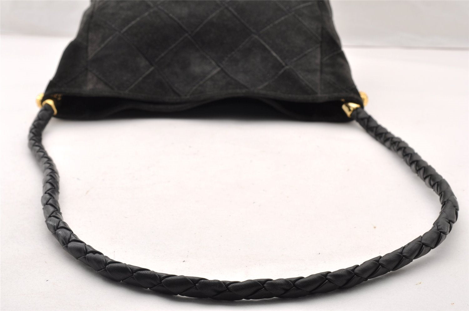Authentic BOTTEGA VENETA Intrecciato Suede Leather Shoulder Bag Black 7324I