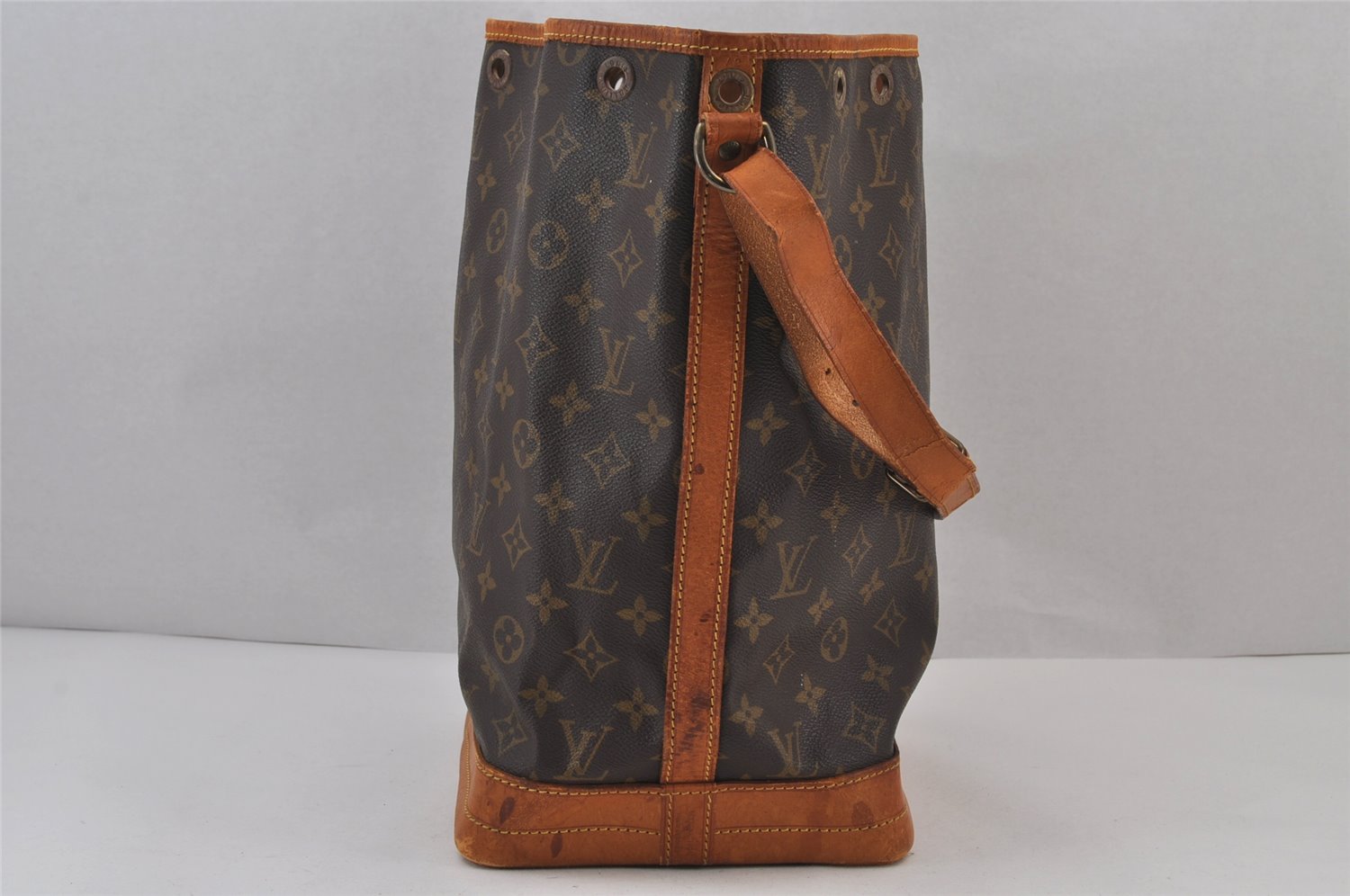Authentic Louis Vuitton Monogram Noe Shoulder Drawstring Bag M42224 LV 7335J