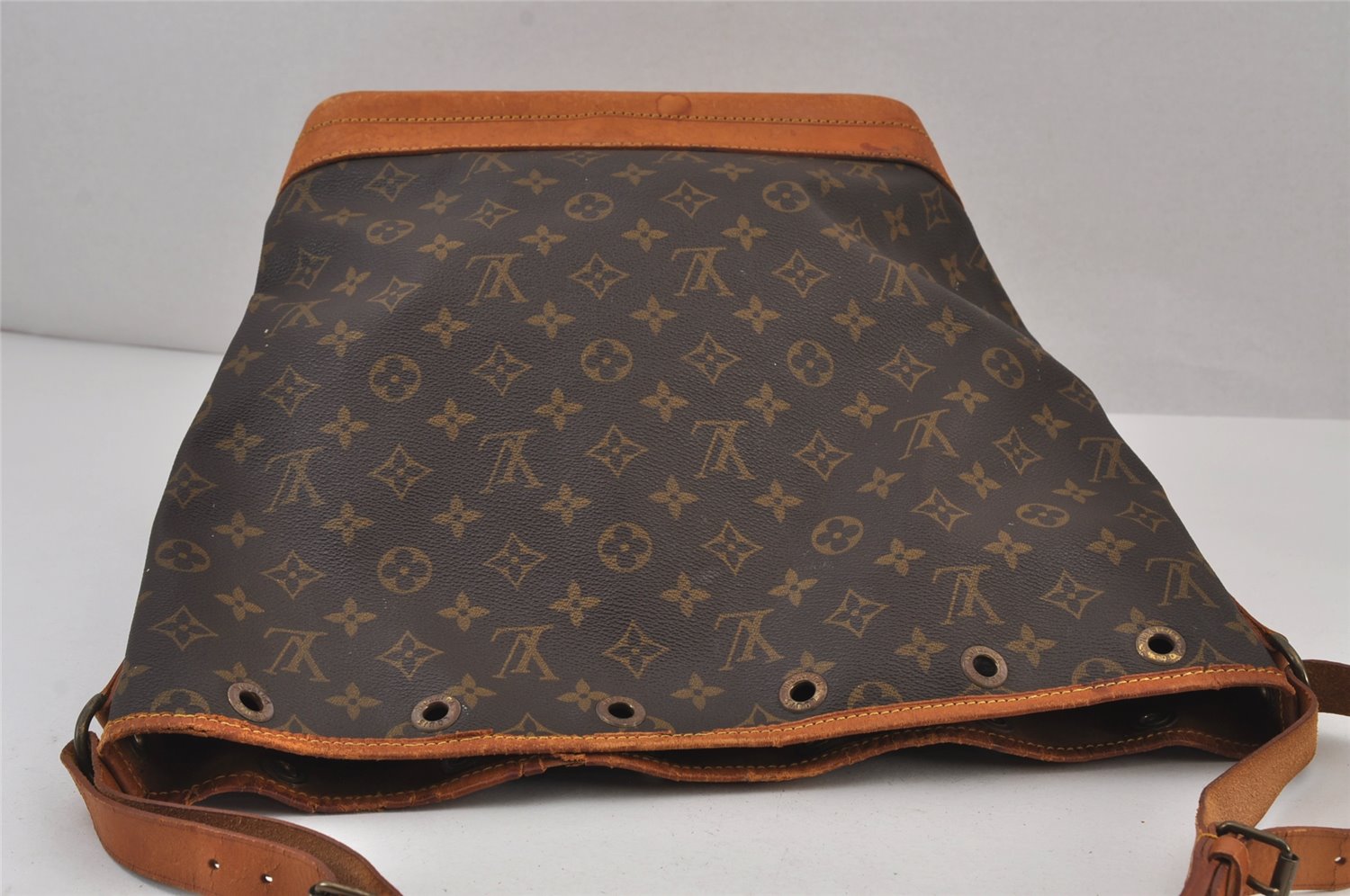 Authentic Louis Vuitton Monogram Noe Shoulder Drawstring Bag M42224 LV 7335J
