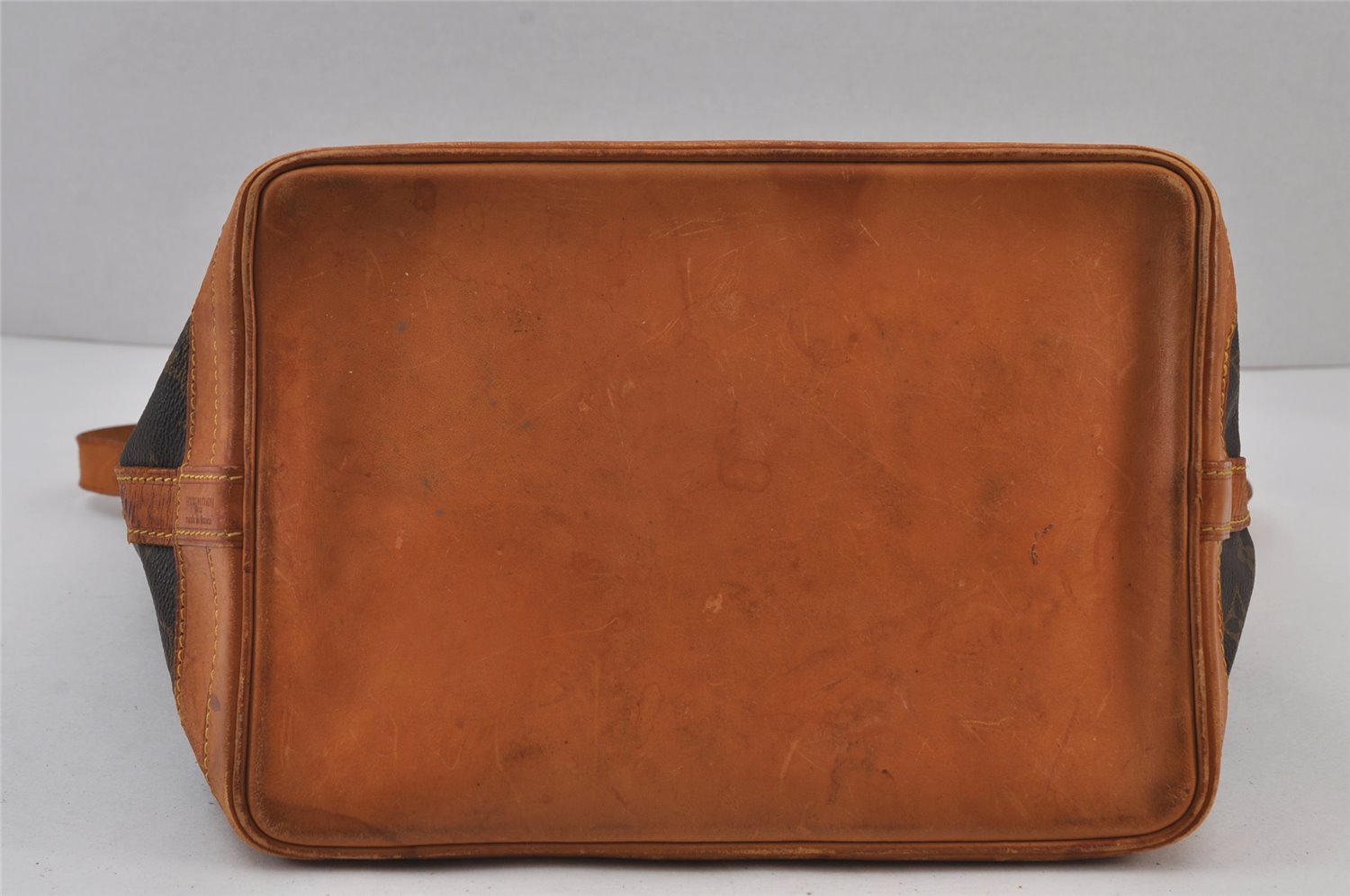 Authentic Louis Vuitton Monogram Noe Shoulder Drawstring Bag M42224 LV 7335J