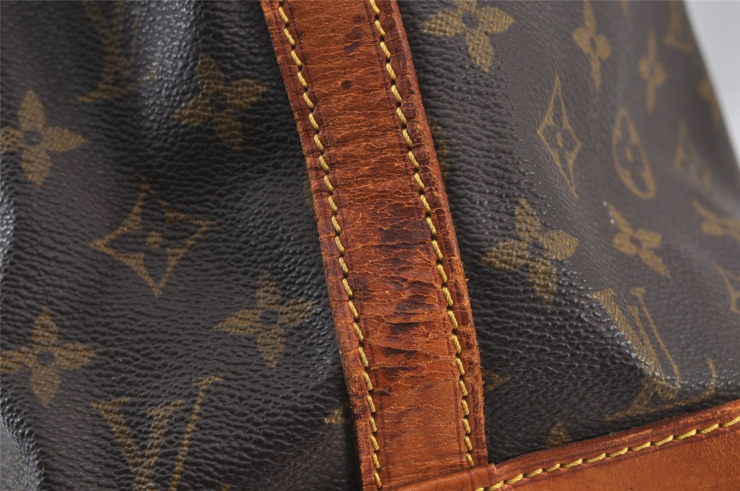 Authentic Louis Vuitton Monogram Noe Shoulder Drawstring Bag M42224 LV 7335J