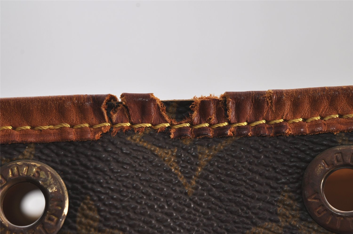 Authentic Louis Vuitton Monogram Noe Shoulder Drawstring Bag M42224 LV 7335J