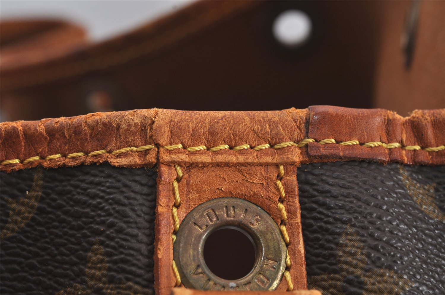 Authentic Louis Vuitton Monogram Noe Shoulder Drawstring Bag M42224 LV 7335J